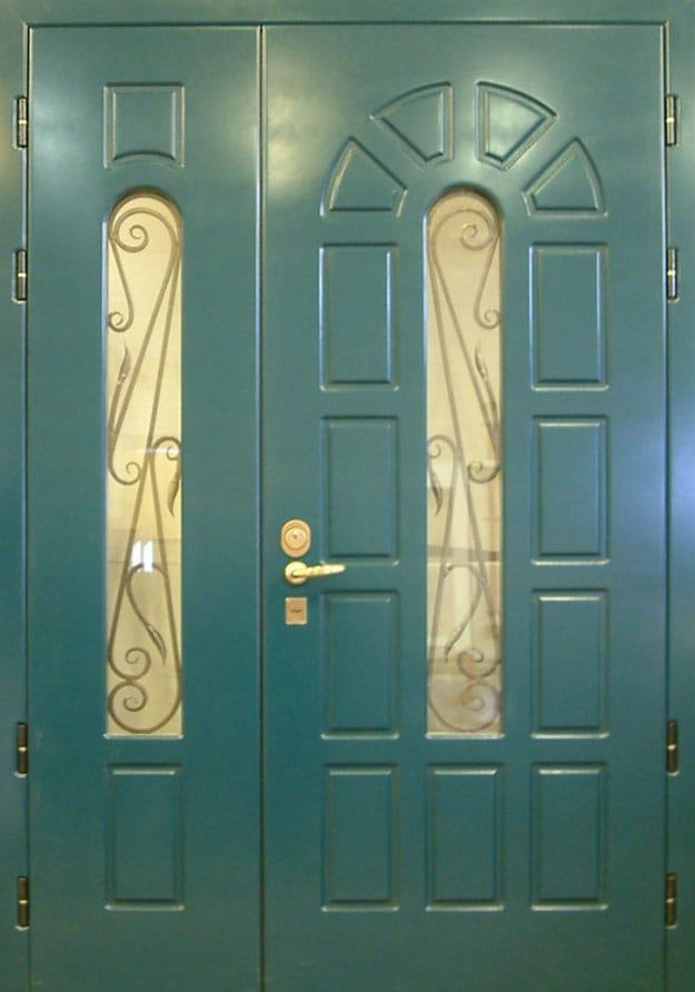 Дверь тамбурная входная МДФ с ковкой 507
